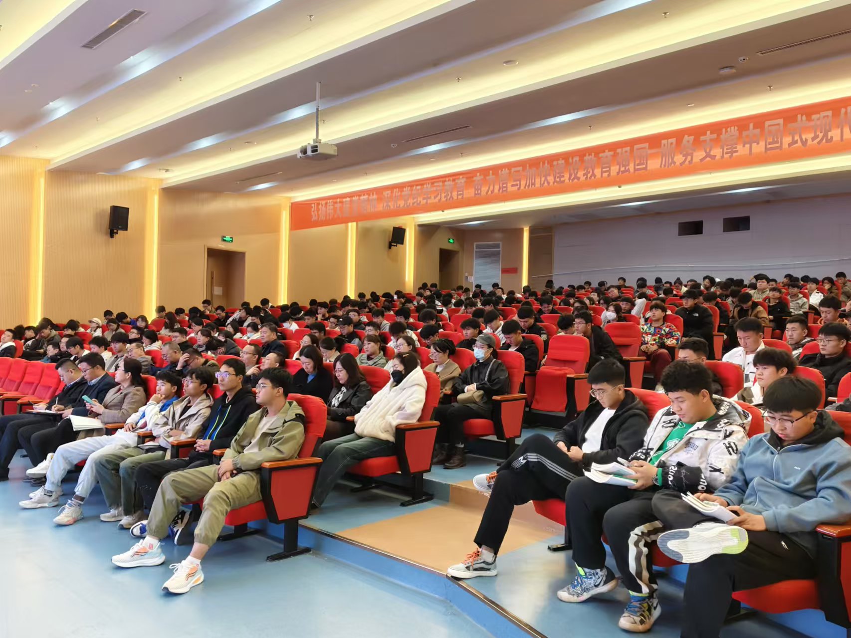 1761280674788669.jpg 0d9aad9d-3461-44f1-91cc-a2a73bf0e655.jpg